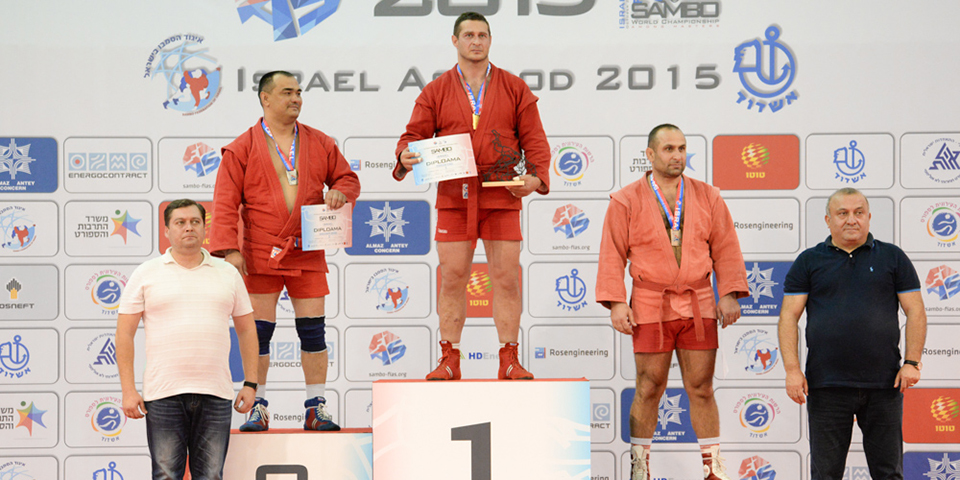 Первое золото на чемпионате мира борец из Сарова взял три года назад